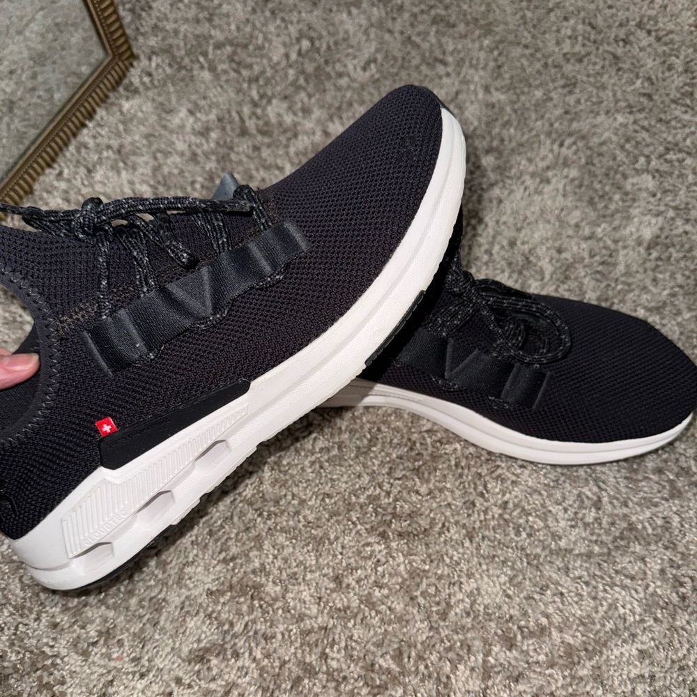 Women’s Cloudeasy